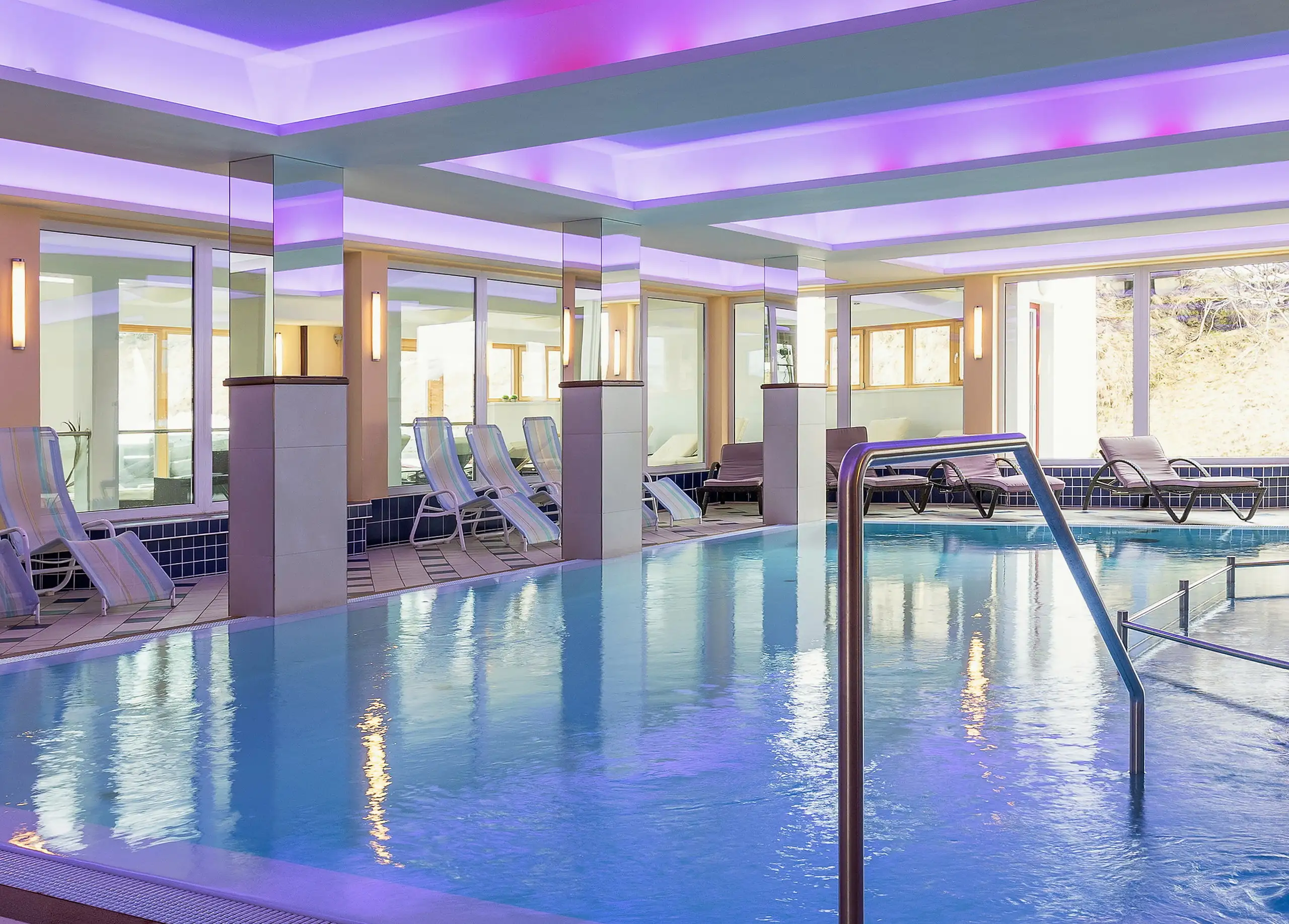 Hallenbad im Schlosshotel Seewirt